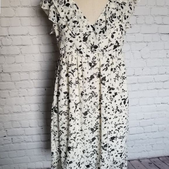 Converse One Star Black and white dress
size small - Picture 3 of 7